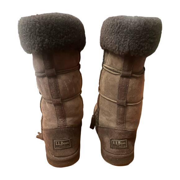 L.L. Bean Signature Shearling Lined Moccasin Boots - Picture 4 of 11